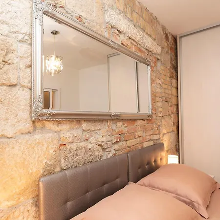 Apartment Cute In The Center Of The Old Town Split